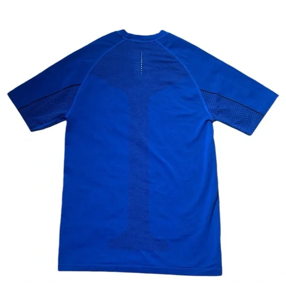 Saucony Men’s Blue and Black Running Athletic Top Size Medium - Picture 2 of 4
